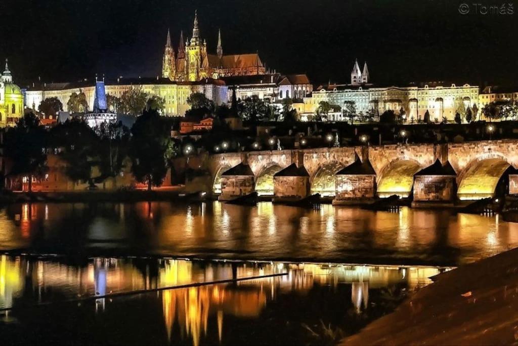 Apartman U Metra, 4 Hoste, Parking Free, Blizko O2 Arena Prag Dış mekan fotoğraf