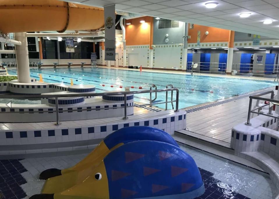 Apartman U Metra, 4 Hoste, Parking Free, Blizko O2 Arena Prag Dış mekan fotoğraf