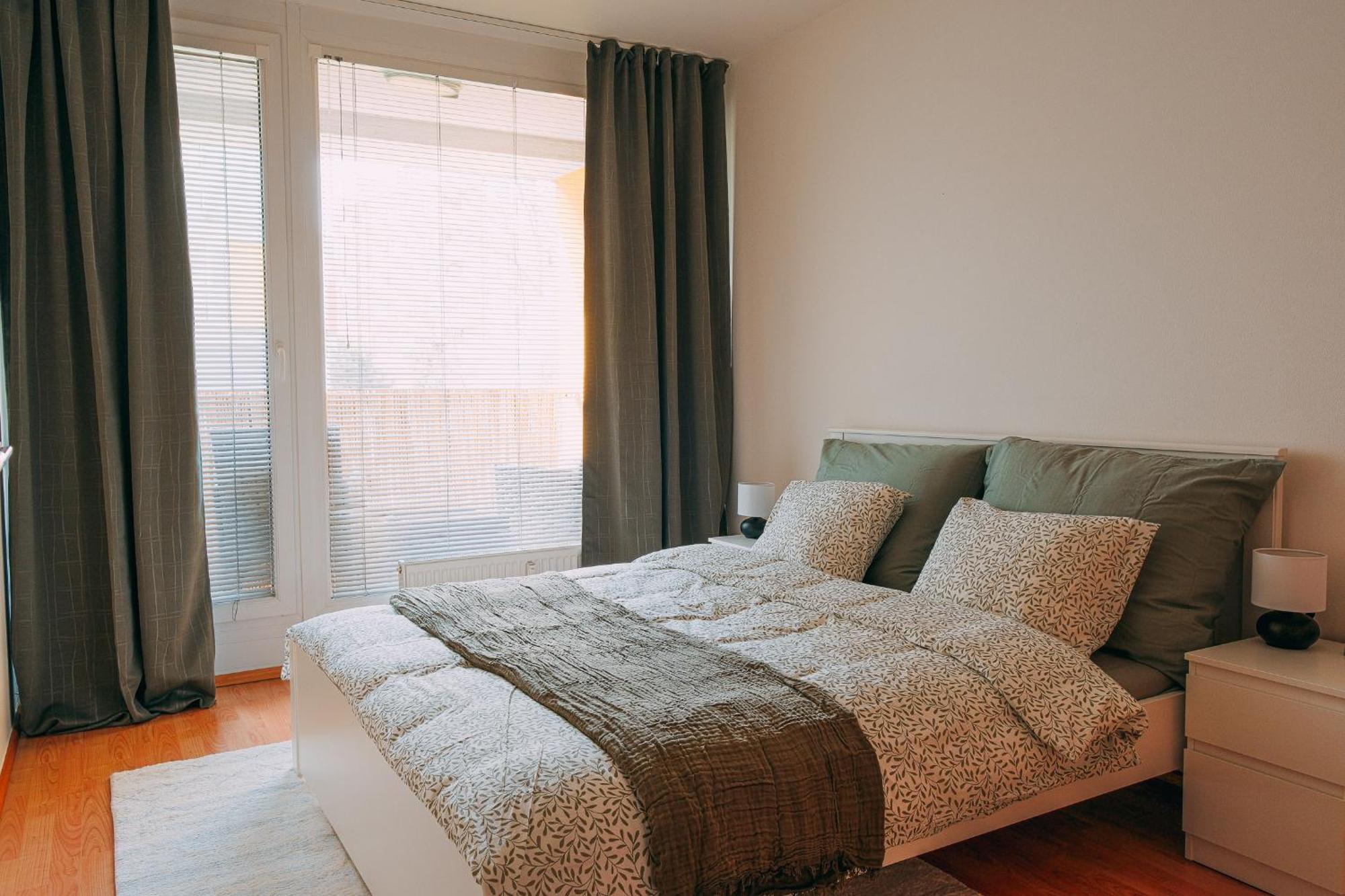 Apartman U Metra, 4 Hoste, Parking Free, Blizko O2 Arena Prag Dış mekan fotoğraf
